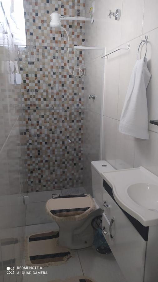 Pousada Quarto Com Frigobar,Ar E Garagem Gratuita 阿帕雷西达 外观 照片