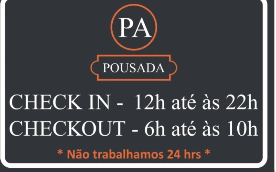 Pousada Quarto Com Frigobar,Ar E Garagem Gratuita 阿帕雷西达 外观 照片